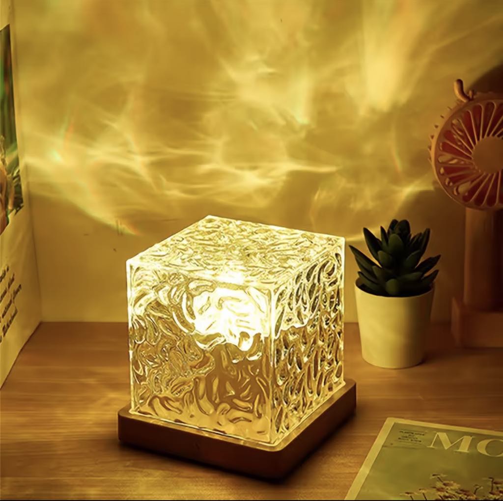 Lampe Projecteur à ondulation d'eau rotative RGB Tactile et avec télécommande