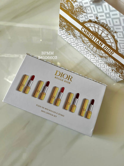 Coffret Rouge à Lèvres 5 Pieces Avec Sac Cadeaux