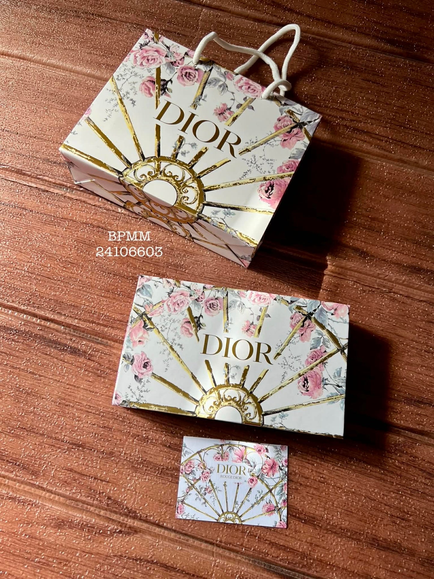 Coffret 5 Rouge à Lèvres Avec Sac Cadeaux