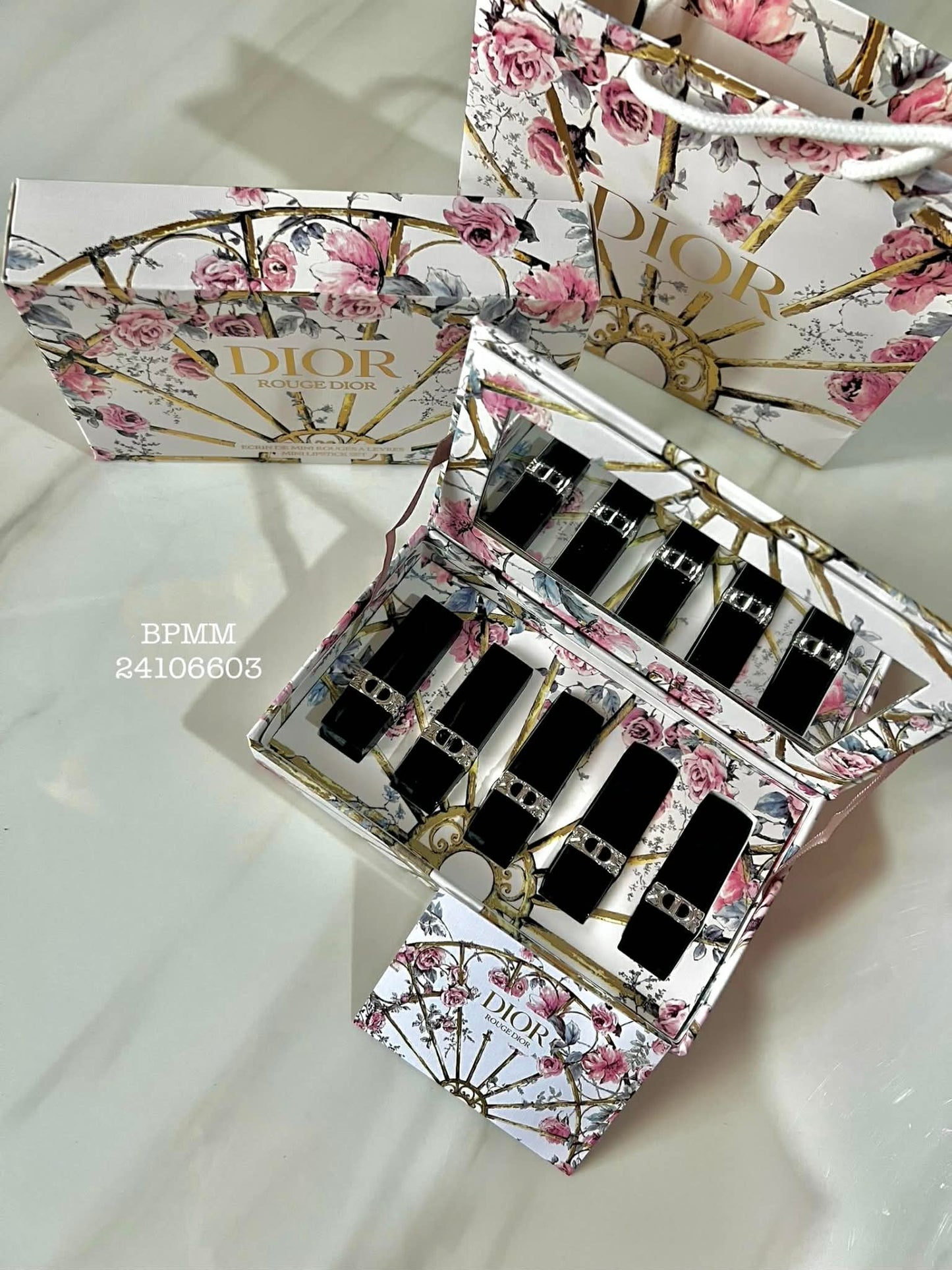 Coffret 5 Rouge à Lèvres Avec Sac Cadeaux