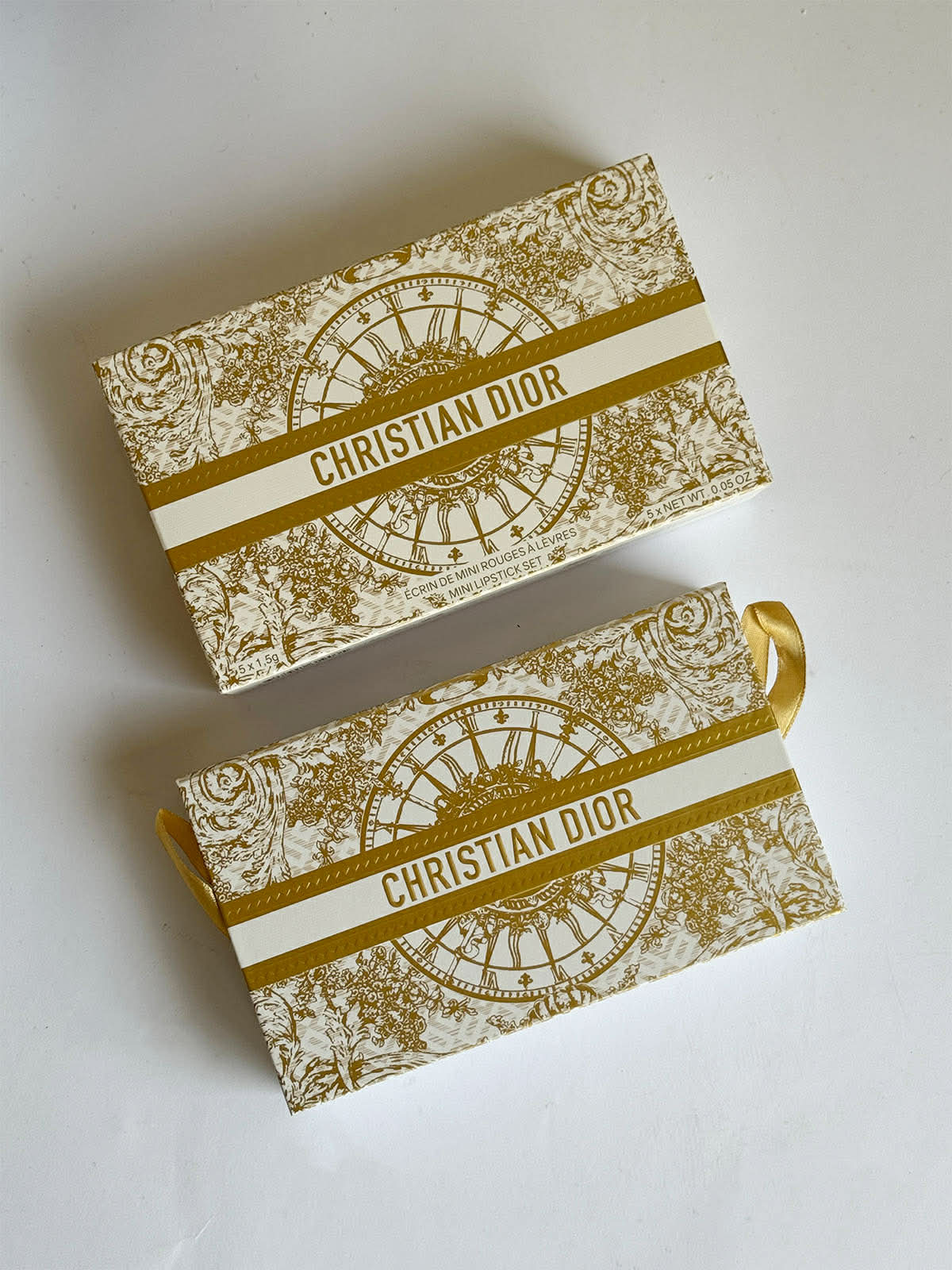 Coffret Rouge à Lèvres 5 Pieces Avec Sac Cadeaux